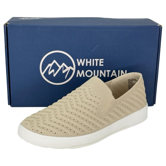 White Mountain Courage Taupe Slip-On Womens Loafers Size 9.5M - Picture 10 of 10